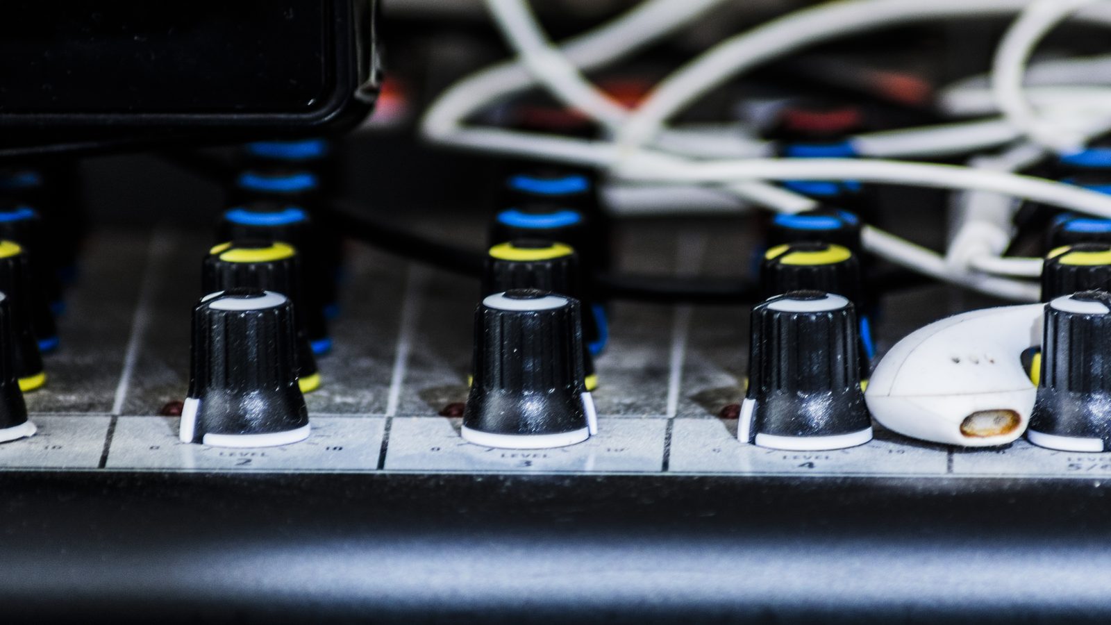 Audio patch cables connecting different routing systems
